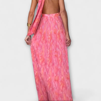 Seraphina - Elegantné Šaty s Halter V-Výstrihom a Plisovaním