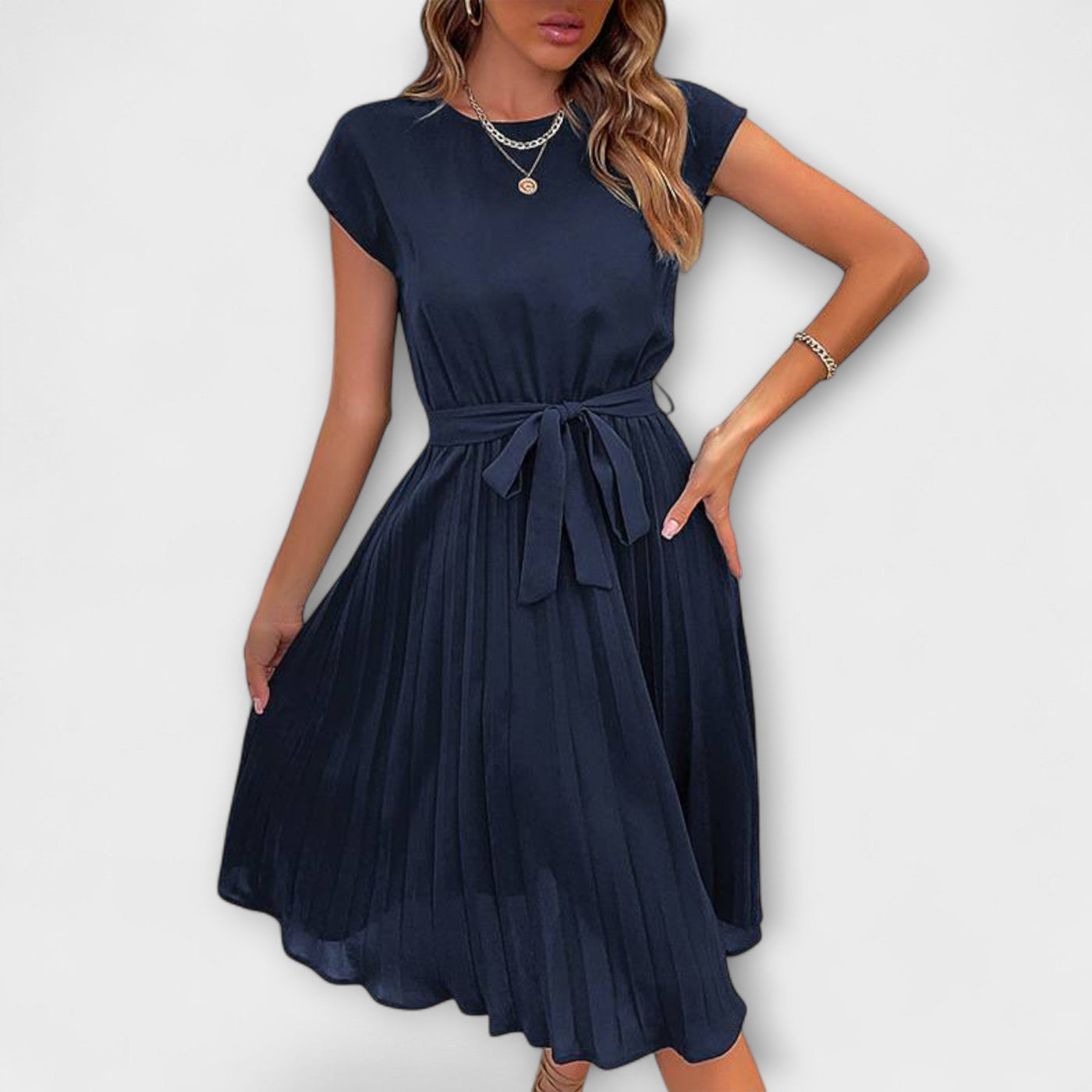 Elegantné midikleid