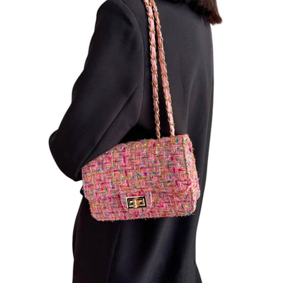 Monika.- Elegantná dámska kabelka cez rameno