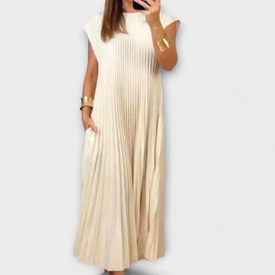 Zairelle – Elegantné plisované šaty