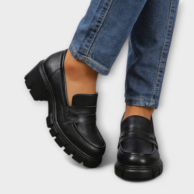 Harriet - Pohodlné loafers s robustným opätkom