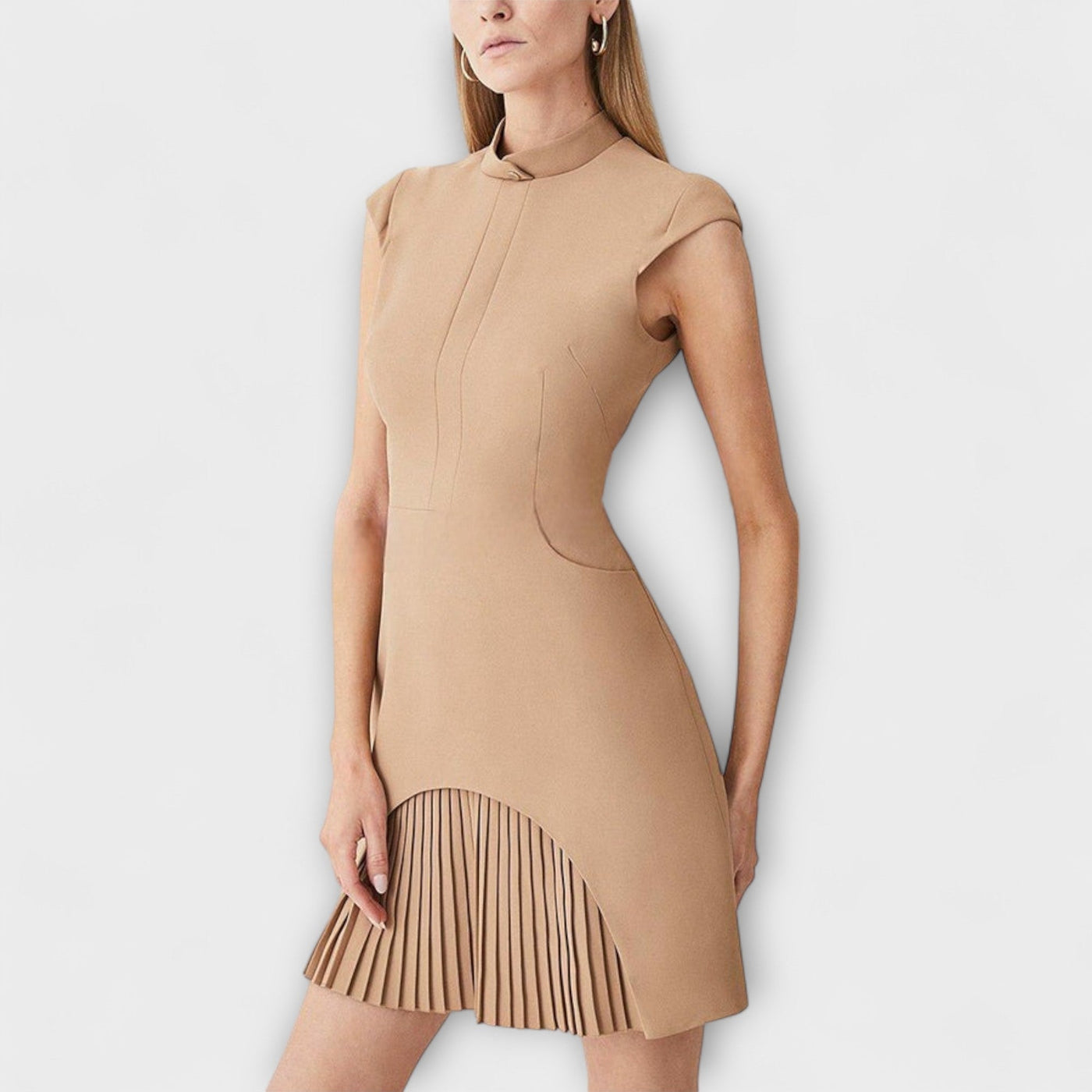 Elowen - Patchwork minidress inšpirované vojenským štýlom s vysokým golierom